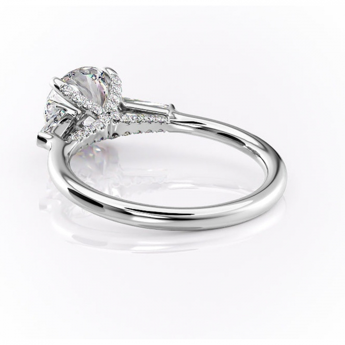 Inel de logodnă Ysella din aur Alb 14kt cu moissanite tăietură rotundă – Montură cu trei pietre rafinată pentru profil înalt | Personalizează și configurează gratuit online [4]