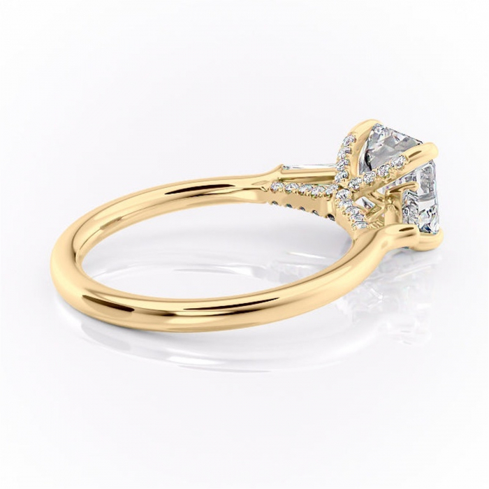 Inel de logodnă Ysella din aur Galben 14kt cu moissanite tăietură asscher – Montură cu trei pietre rafinată pentru profil înalt | Personalizează și configurează gratuit online [3]
