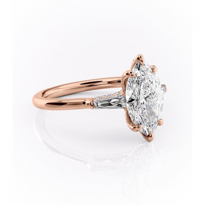 Inel de logodnă Ysella din aur Rose 14kt cu moissanite tăietură marquise – Montură cu trei pietre rafinată pentru profil înalt | Personalizează și configurează gratuit online [1]