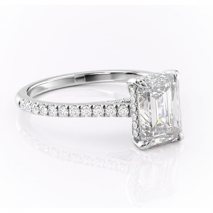 Inel de logodnă Zella din aur Alb 14kt cu moissanite tăietură smarald – Montură pavé rafinată pentru profil înalt | Personalizează și configurează gratuit online [1]