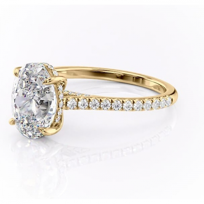 Inel de logodnă Zella din aur Galben 14kt cu moissanite tăietură ovală – Montură pavé rafinată pentru profil înalt | Personalizează și configurează gratuit online [7]