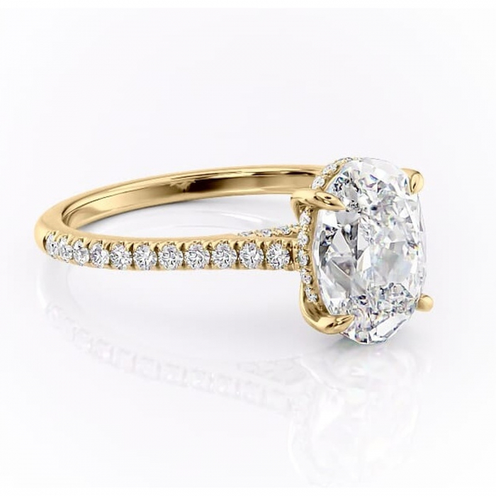 Inel de logodnă Zella din aur Galben 14kt cu moissanite tăietură ovală – Montură pavé rafinată pentru profil înalt | Personalizează și configurează gratuit online [1]