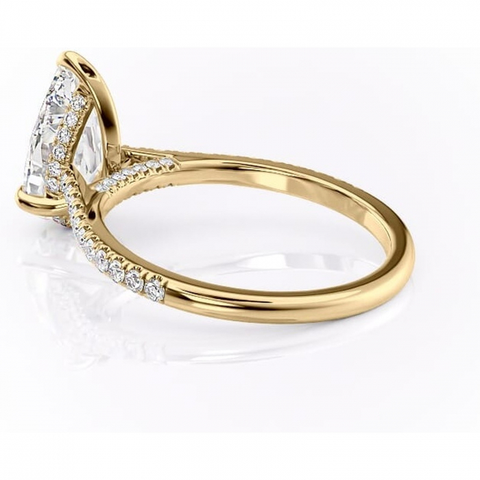 Inel de logodnă Zella din aur Galben 18kt cu moissanite tăietură pară – Montură pavé rafinată pentru profil înalt | Personalizează și configurează gratuit online [5]