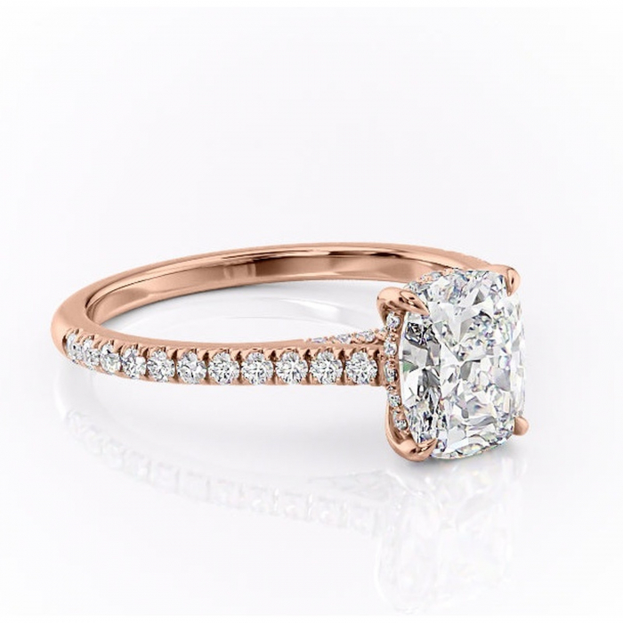 Inel de logodnă Zella din aur Rose 14kt cu moissanite tăietură asscher – Montură pavé rafinată pentru profil înalt | Personalizează și configurează gratuit online [1]