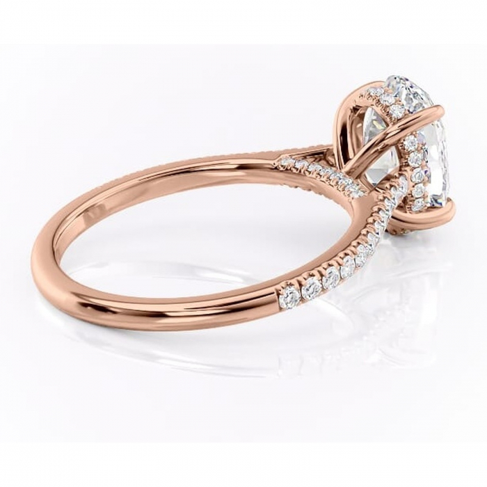 Inel de logodnă Zella din aur Rose 14kt cu moissanite tăietură ovală – Montură pavé rafinată pentru profil înalt | Personalizează și configurează gratuit online [3]