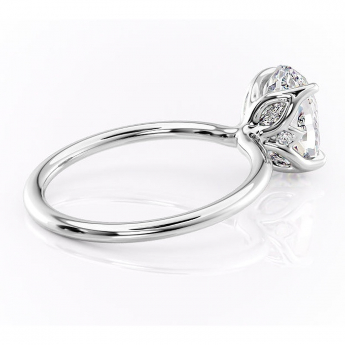 Inel de logodnă Zephyra din aur Alb 14kt cu moissanite tăietură ovală – Solitar rafinată pentru profil înalt | Personalizează și configurează gratuit online [3]