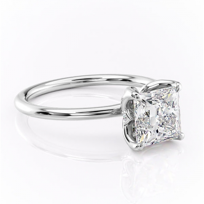 Inel de logodnă Zephyra din aur Alb 14kt cu moissanite tăietură princess – Solitar rafinată pentru profil înalt | Personalizează și configurează gratuit online [1]