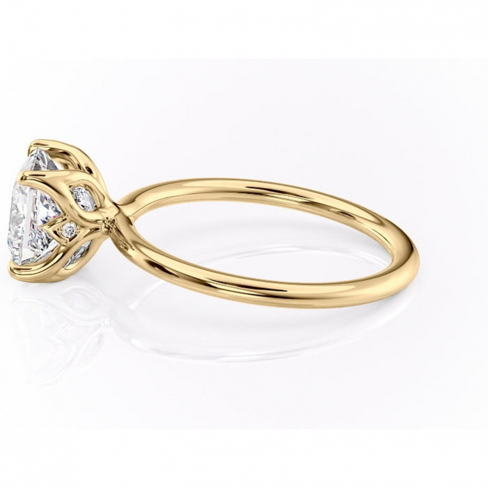 Inel de logodnă Zephyra din aur Galben 14kt cu moissanite tăietură princess – Solitar rafinată pentru profil înalt | Personalizează și configurează gratuit online [6]