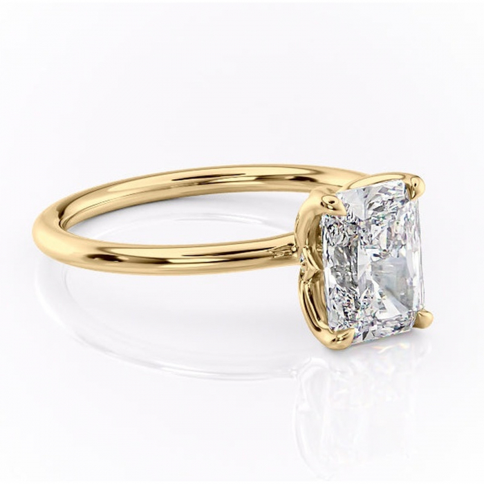 Inel de logodnă Zephyra din aur Galben 14kt cu moissanite tăietură radiantă – Solitar rafinată pentru profil înalt | Personalizează și configurează gratuit online [1]