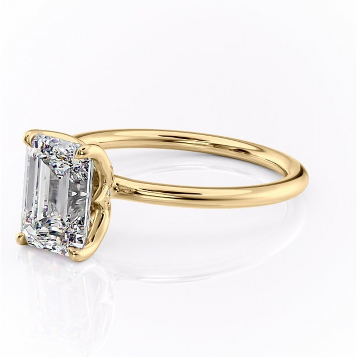 Inel de logodnă Zephyra din aur Galben 14kt cu moissanite tăietură smarald – Solitar rafinată pentru profil înalt | Personalizează și configurează gratuit online [7]