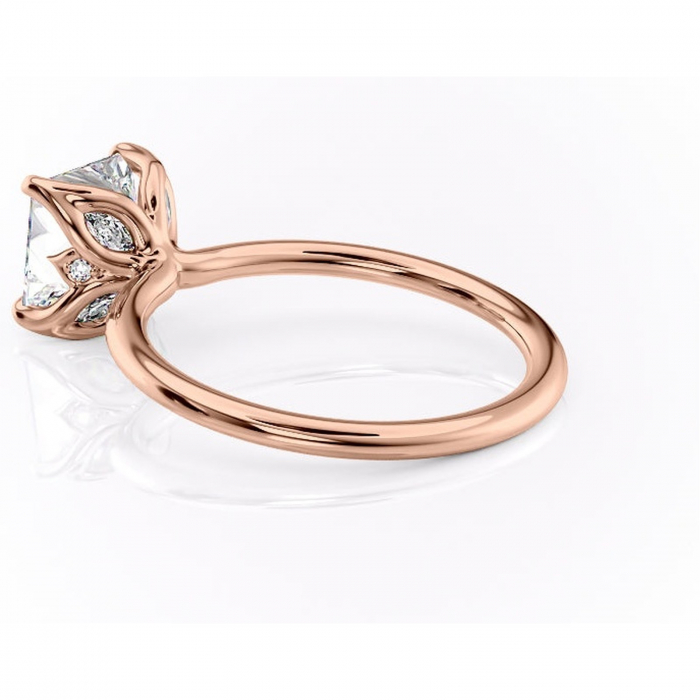 Inel de logodnă Zephyra din aur Rose 14kt cu moissanite tăietură princess – Solitar rafinată pentru profil înalt | Personalizează și configurează gratuit online [5]