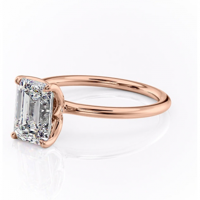 Inel de logodnă Zephyra din aur Rose 14kt cu moissanite tăietură smarald – Solitar rafinată pentru profil înalt | Personalizează și configurează gratuit online [7]