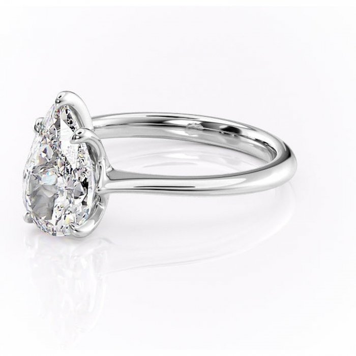 Inel de logodnă Zirena din aur Alb 14kt cu moissanite tăietură pară – Solitar rafinată pentru profil jos | Personalizează și configurează gratuit online [7]