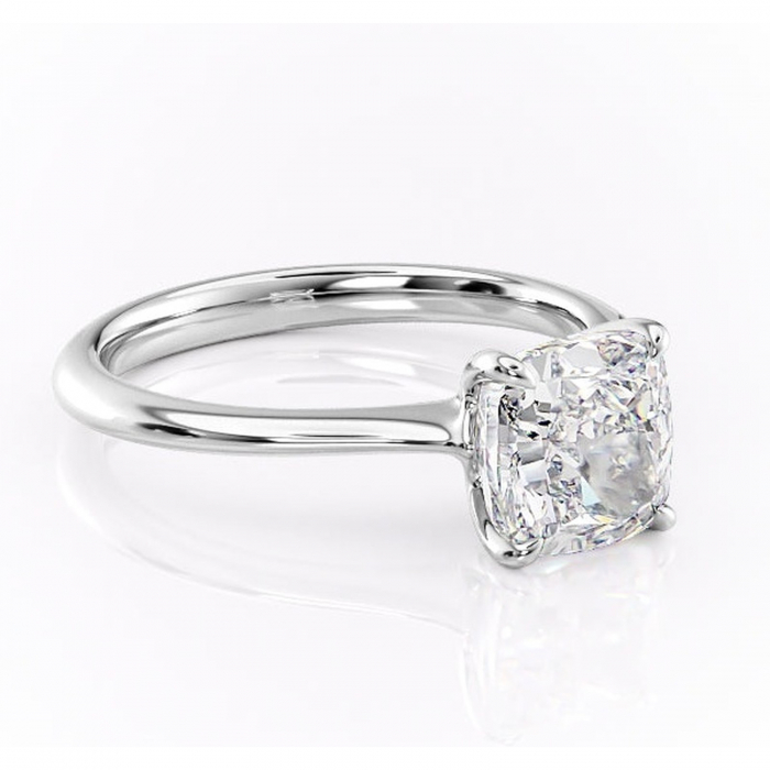 Inel de logodnă Zirena din aur Alb 14kt cu moissanite tăietură pernă – Solitar rafinată pentru profil jos | Personalizează și configurează gratuit online [1]