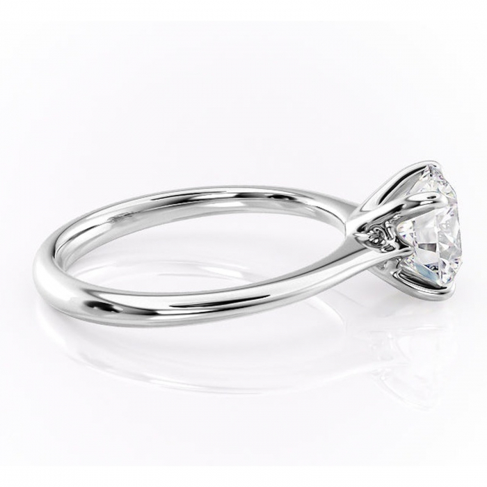 Inel de logodnă Zirena din aur Alb 14kt cu moissanite tăietură rotundă – Solitar rafinată pentru profil jos | Personalizează și configurează gratuit online [2]