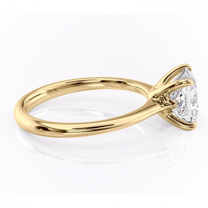Inel de logodnă Zirena din aur Galben 14kt cu moissanite tăietură princess – Solitar rafinată pentru profil jos | Personalizează și configurează gratuit online [2]