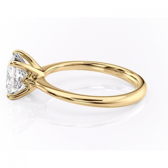 Inel de logodnă Zirena din aur Galben 14kt cu moissanite tăietură princess – Solitar rafinată pentru profil jos | Personalizează și configurează gratuit online [6]