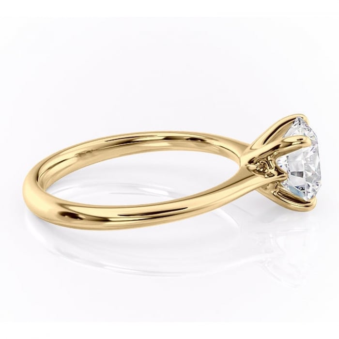 Inel de logodnă Zirena din aur Galben 14kt cu moissanite tăietură rotundă – Solitar rafinată pentru profil jos | Personalizează și configurează gratuit online [2]
