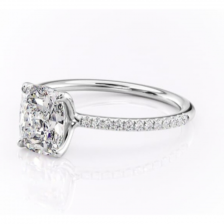 Inel de logodnă Adelaide din aur Alb 14kt cu moissanite tăietură pernă – Montură pavé rafinată pentru profil jos | Personalizează și configurează gratuit online [6]