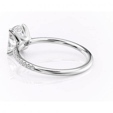 Inel de logodnă Adelaide din aur Alb 14kt cu moissanite tăietură pernă – Montură pavé rafinată pentru profil jos | Personalizează și configurează gratuit online [4]