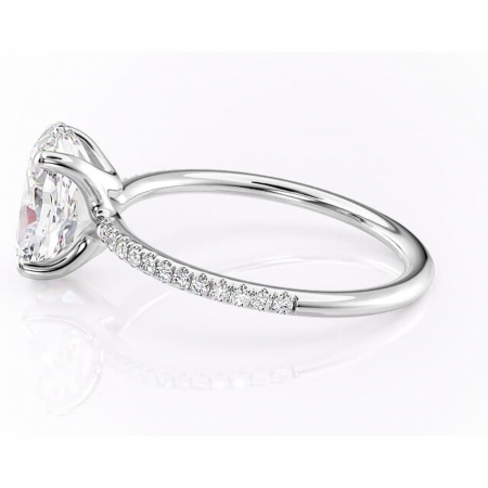Inel de logodnă Adelaide din aur Alb 14kt cu moissanite tăietură ovală – Montură pavé rafinată pentru profil jos | Personalizează și configurează gratuit online [5]
