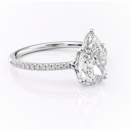 Pară - Inel de logodnă Adelaide din aur Alb 14kt cu moissanite tăietură pară – Montură pavé rafinată pentru profil jos | Personalizează și configurează gratuit online