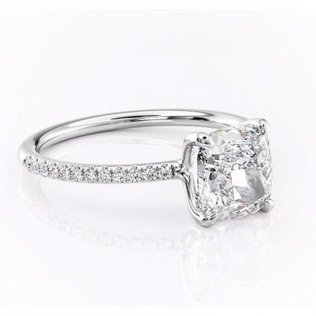 Pernă - Inel de logodnă Adelaide din aur Alb 14kt cu moissanite tăietură pernă – Montură pavé rafinată pentru profil jos | Personalizează și configurează gratuit online