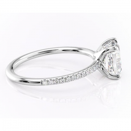Inel de logodnă Adelaide din aur Alb 14kt cu moissanite tăietură pernă – Montură pavé rafinată pentru profil jos | Personalizează și configurează gratuit online [1]