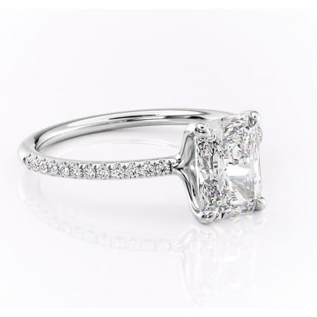 Radiantă - Inel de logodnă Adelaide din aur Alb 14kt cu moissanite tăietură radiantă – Montură pavé rafinată pentru profil jos | Personalizează și configurează gratuit online