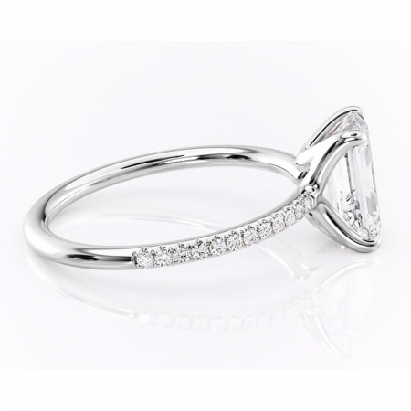 Inel de logodnă Adelaide din aur Alb 14kt cu moissanite tăietură smarald – Montură pavé rafinată pentru profil jos | Personalizează și configurează gratuit online [1]