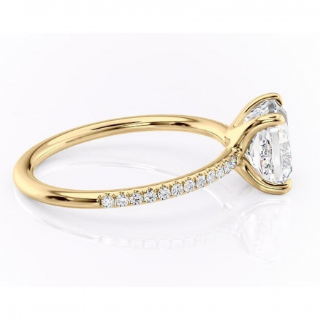 Inel de logodnă Adelaide din aur Galben 18kt cu moissanite tăietură pernă – Montură pavé rafinată pentru profil jos | Personalizează și configurează gratuit online [1]
