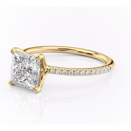 Inel de logodnă Adelaide din aur Galben 18kt cu moissanite tăietură princess – Montură pavé rafinată pentru profil jos | Personalizează și configurează gratuit online [6]