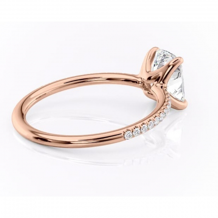 Inel de logodnă Adelaide din aur Rose 14kt cu moissanite tăietură pernă – Montură pavé rafinată pentru profil jos | Personalizează și configurează gratuit online [2]