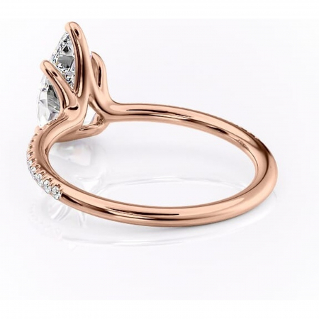 Inel de logodnă Adelaide din aur Rose 18kt cu moissanite tăietură pară – Montură pavé rafinată pentru profil jos | Personalizează și configurează gratuit online [3]