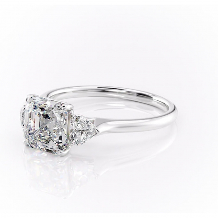 Inel de logodnă Aislyn din aur Alb 14kt cu moissanite tăietură asscher – Montură cu trei pietre rafinată pentru profil înalt | Personalizează și configurează gratuit online [6]