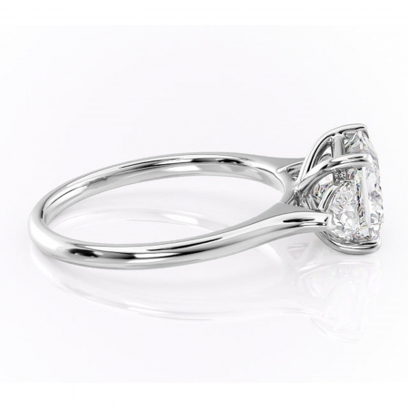 Inel de logodnă Aislyn din aur Alb 14kt cu moissanite tăietură princess – Montură cu trei pietre rafinată pentru profil înalt | Personalizează și configurează gratuit online [1]