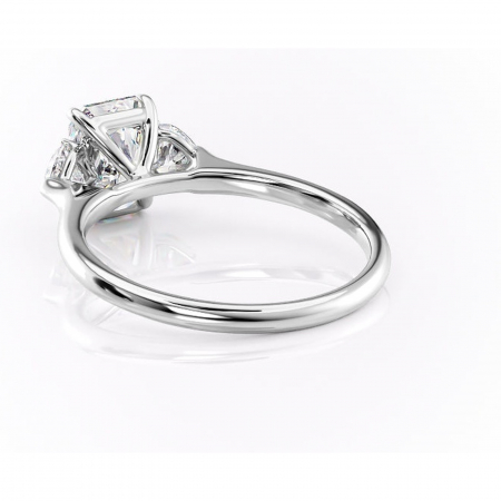 Inel de logodnă Aislyn din aur Alb 14kt cu moissanite tăietură radiantă – Montură cu trei pietre rafinată pentru profil înalt | Personalizează și configurează gratuit online [3]