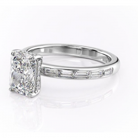 Inel de logodnă Alexandra din aur Alb 14kt cu moissanite tăietură radiantă – Montură cu canal rafinată pentru profil înalt | Personalizează și configurează gratuit online [6]