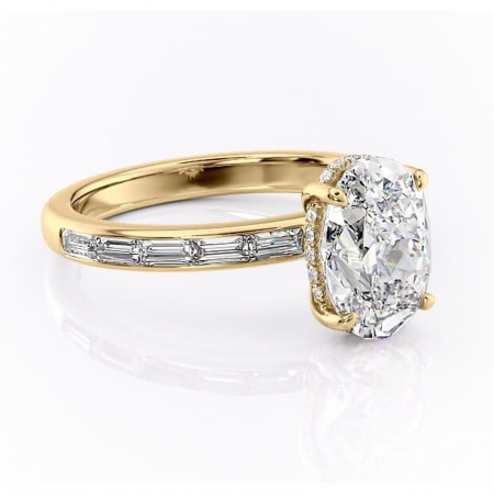 Ovală - Inel de logodnă Alexandra din aur Galben 18kt cu moissanite tăietură ovală – Montură cu canal rafinată pentru profil înalt | Personalizează și configurează gratuit online
