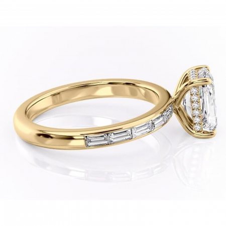 Inel de logodnă Alexandra din aur Galben 18kt cu moissanite tăietură radiantă – Montură cu canal rafinată pentru profil înalt | Personalizează și configurează gratuit online [1]