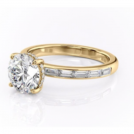 Inel de logodnă Alexandra din aur Galben 14kt cu moissanite tăietură rotundă – Montură cu canal rafinată pentru profil înalt | Personalizează și configurează gratuit online [6]