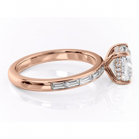 Inel de logodnă Alexandra din aur Rose 18kt cu moissanite tăietură pernă – Montură cu canal rafinată pentru profil înalt | Personalizează și configurează gratuit online [1]
