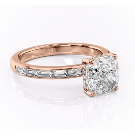 Pernă - Inel de logodnă Alexandra din aur Rose 18kt cu moissanite tăietură pernă – Montură cu canal rafinată pentru profil înalt | Personalizează și configurează gratuit online