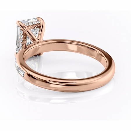 Inel de logodnă Alexandra din aur Rose 14kt cu moissanite tăietură smarald – Montură cu canal rafinată pentru profil înalt | Personalizează și configurează gratuit online [3]