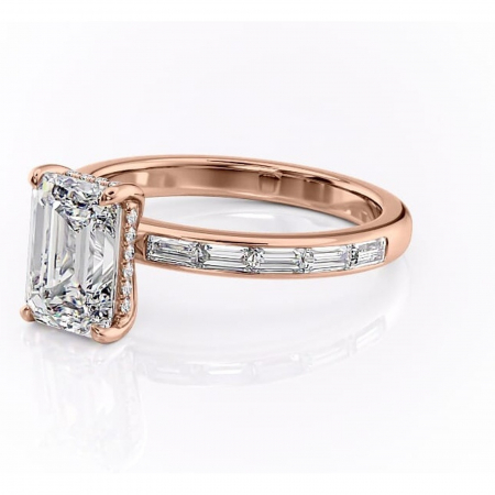 Inel de logodnă Alexandra din aur Rose 14kt cu moissanite tăietură smarald – Montură cu canal rafinată pentru profil înalt | Personalizează și configurează gratuit online [6]