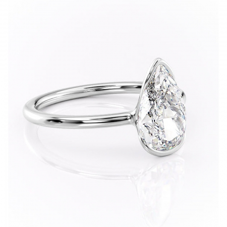 Pară - Inel de logodnă Alouette din aur Alb 14kt cu moissanite tăietură pară – Solitar rafinată pentru profil mediu | Personalizează și configurează gratuit online