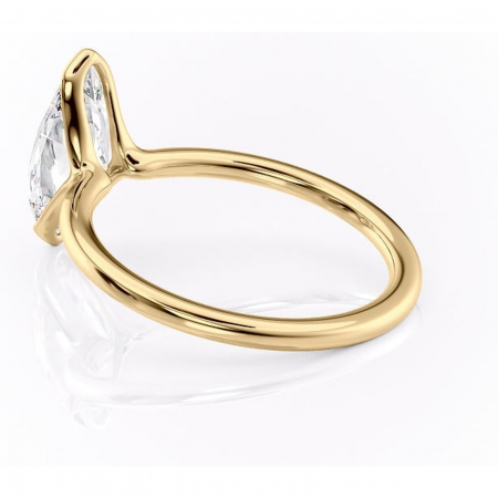 Inel de logodnă Alouette din aur Galben 18kt cu moissanite tăietură marquise – Solitar rafinată pentru profil mediu | Personalizează și configurează gratuit online [4]