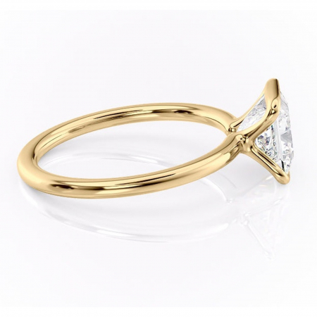 Inel de logodnă Alouette din aur Galben 18kt cu moissanite tăietură princess – Solitar rafinată pentru profil mediu | Personalizează și configurează gratuit online [1]