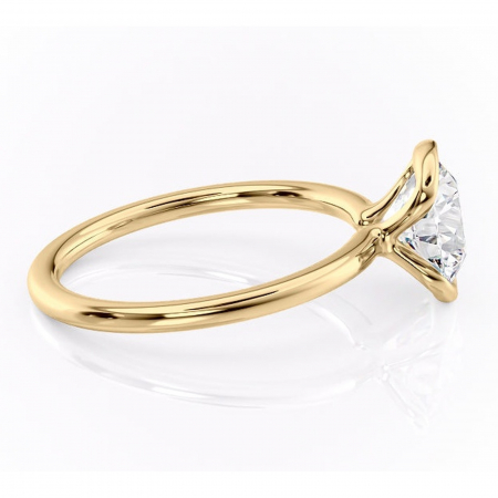 Inel de logodnă Alouette din aur Galben 14kt cu moissanite tăietură rotundă – Solitar rafinată pentru profil mediu | Personalizează și configurează gratuit online [1]