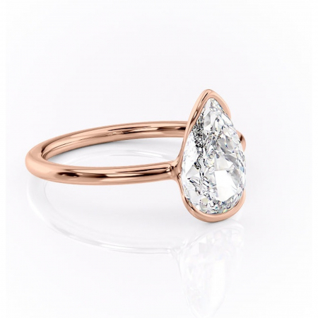 Pară - Inel de logodnă Alouette din aur Rose 18kt cu moissanite tăietură pară – Solitar rafinată pentru profil mediu | Personalizează și configurează gratuit online